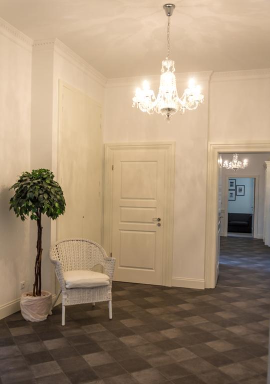 Penzion Apartmany Hradebni 우헤르스케 흐라디슈테 외부 사진