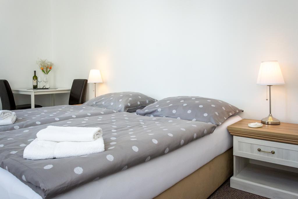 Penzion Apartmany Hradebni 우헤르스케 흐라디슈테 외부 사진