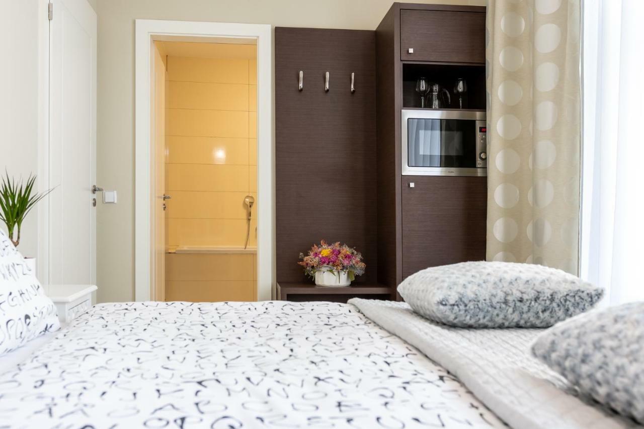 Penzion Apartmany Hradebni 우헤르스케 흐라디슈테 외부 사진